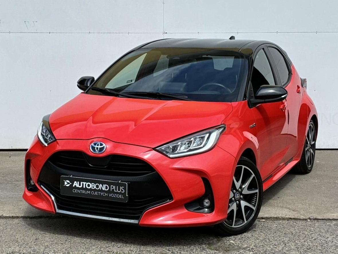 Toyota Yaris, 1.5 HSD e-CVT Premier Edition,