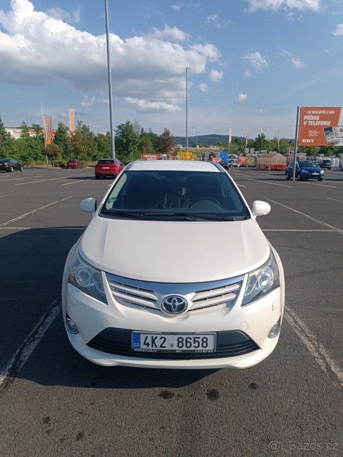 Toyota Avensis 2,0   D-4D, TOP stav, 117 kW