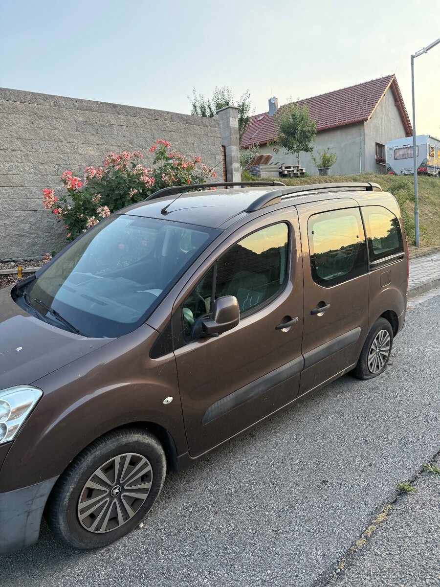 Peugeot Partner Tepee 2012 1.6 Hdi 84 KW