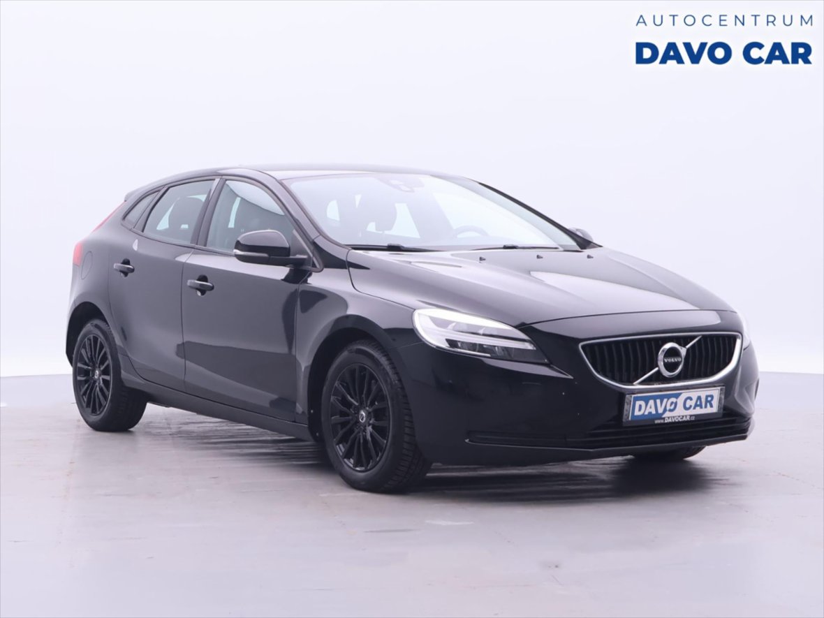 Volvo V40, 2,0 D2 Automat Momentum DPH, hatchback,