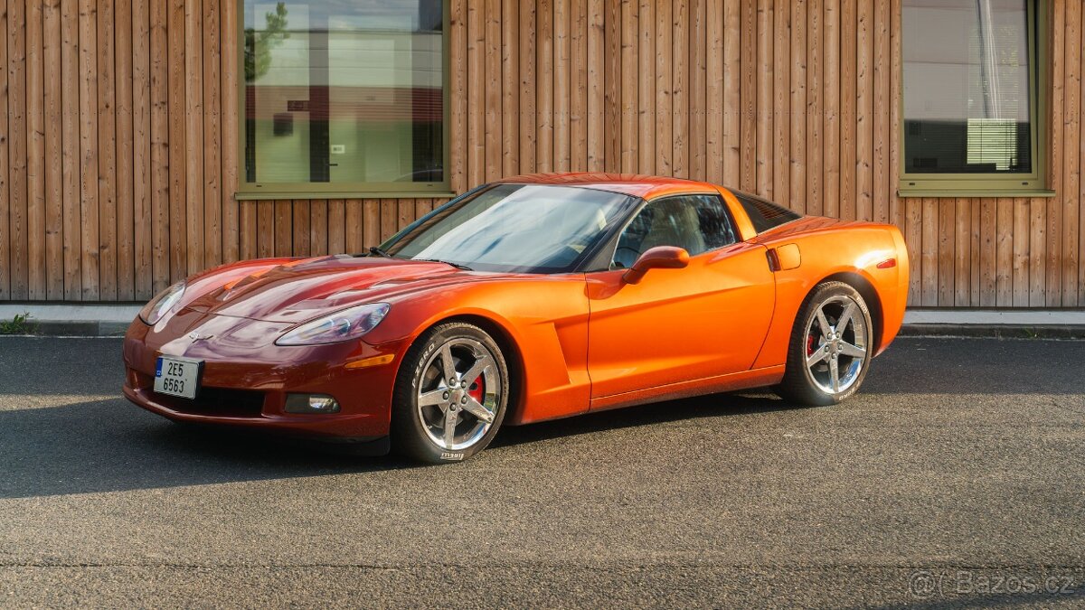 Chevrolet Corvette C6 6.0 V8 LS2 automat, targa, 298 kW